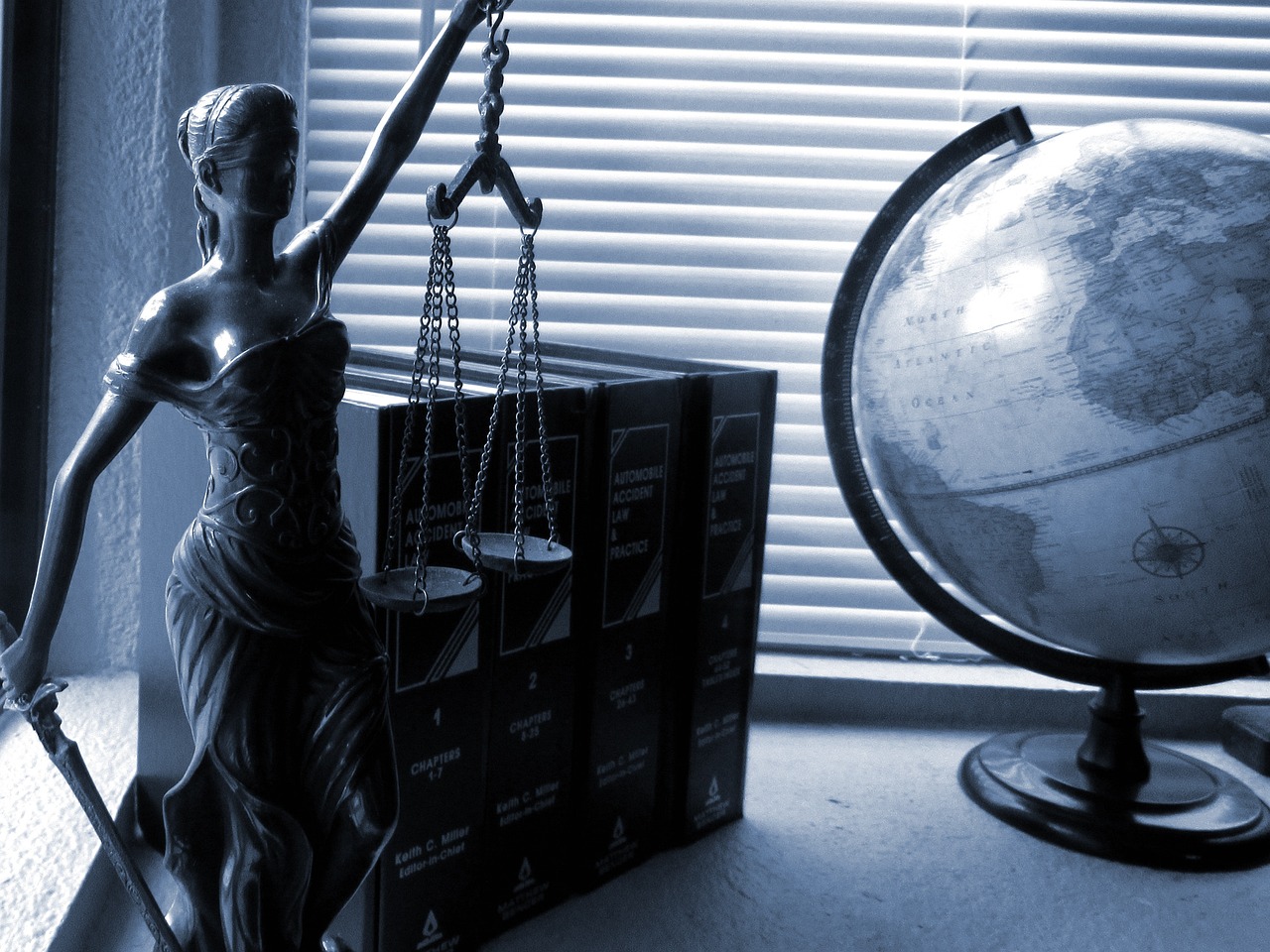 What to Expect When Hiring a Criminal Defense Lawyer